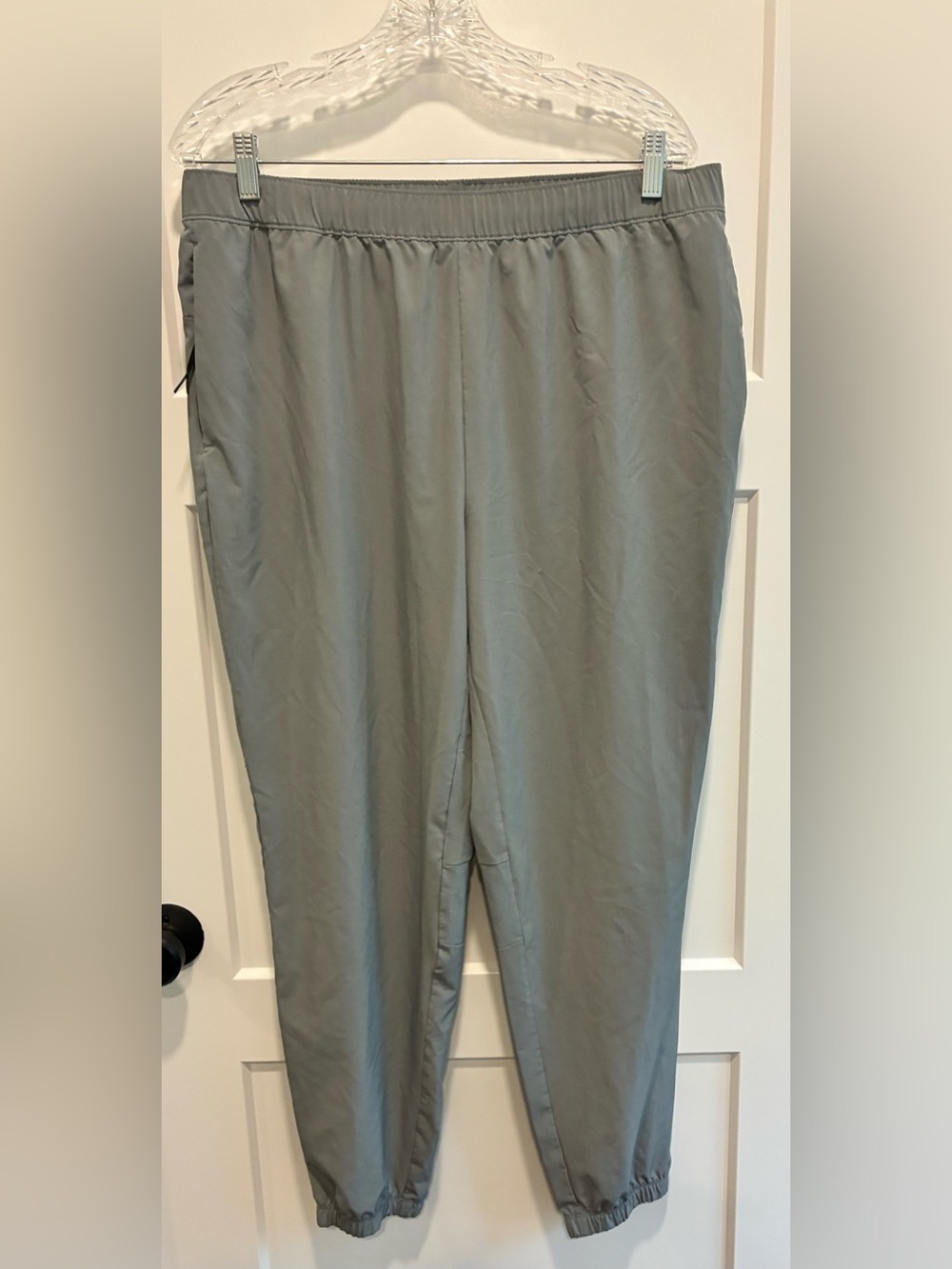 GAP Men's Light Gray Elastic Waist Jogger Pants